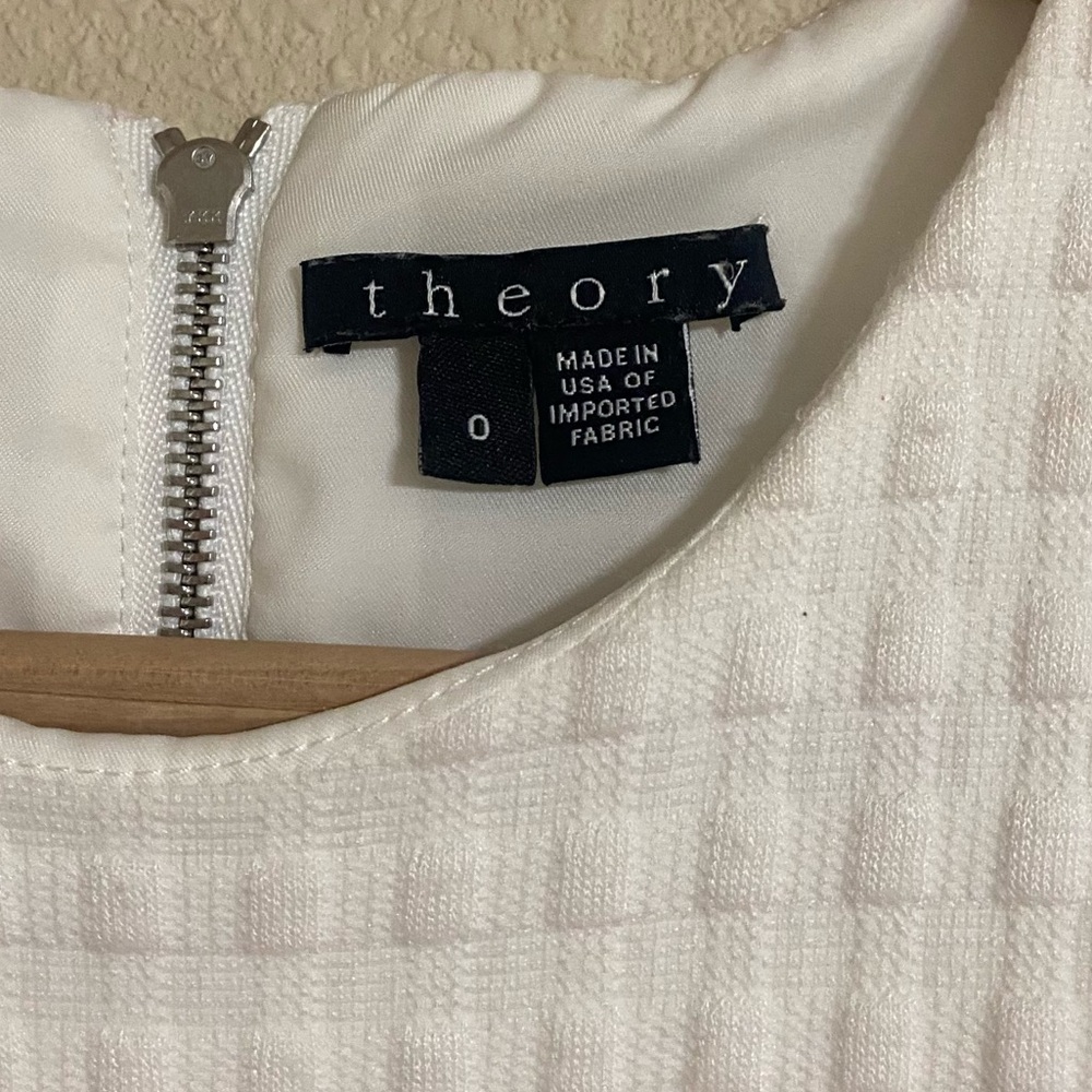 Theory Raneid White Textured Shift Dress - Picture 5 of 6
